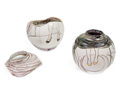 <i>Due sfere</i>, 2009, ceramica smaltata